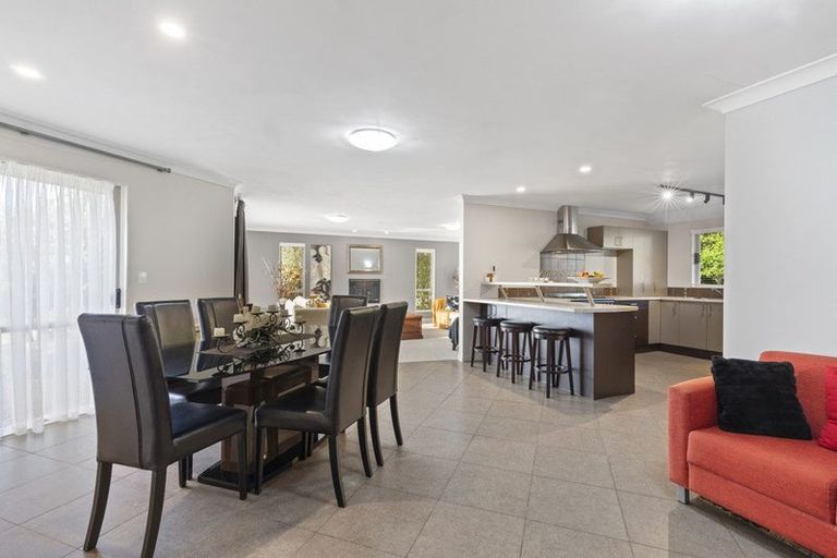 Photo of property in 21 Old Barn Road, Opaheke, Papakura, 2584