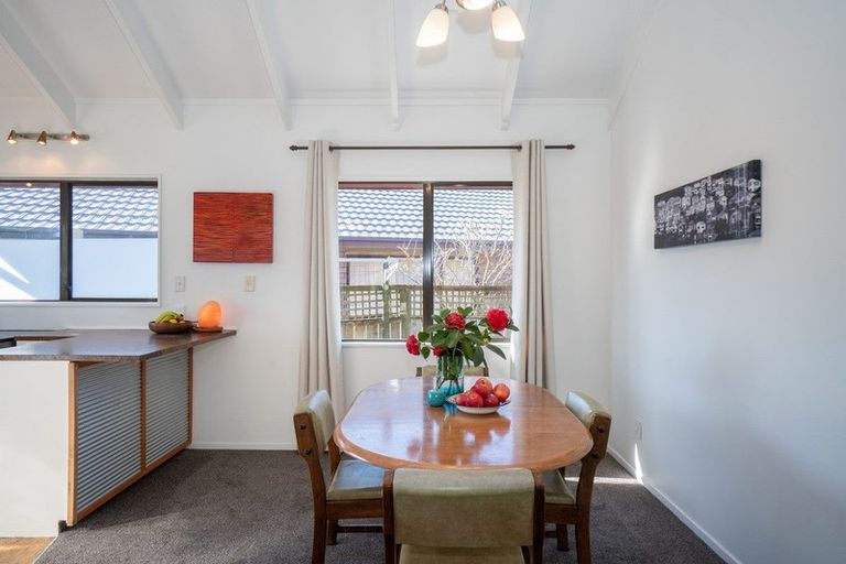 Photo of property in 32a Haydon Street, Roslyn, Palmerston North, 4414