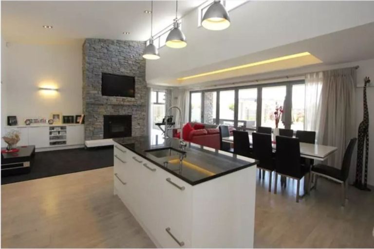 Photo of property in 2 Rossington Drive, West Melton, 7618