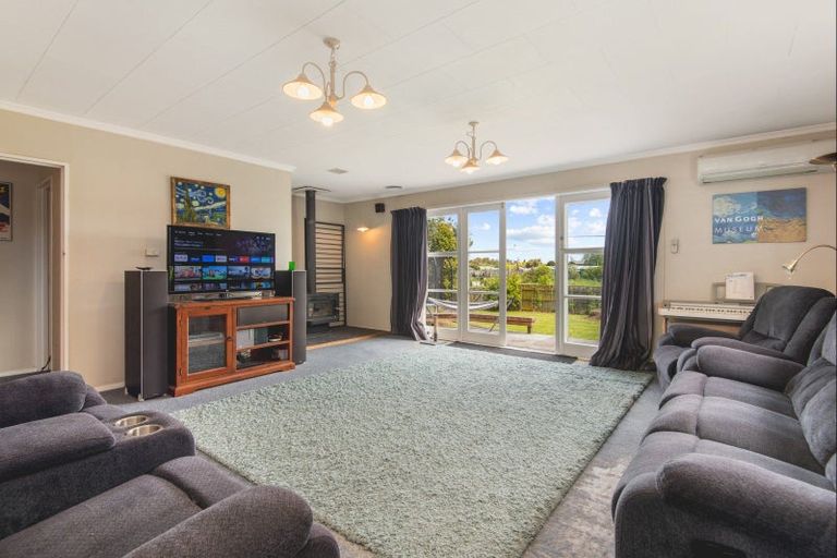 Photo of property in 6 Wye Street, Rongotea, 4476