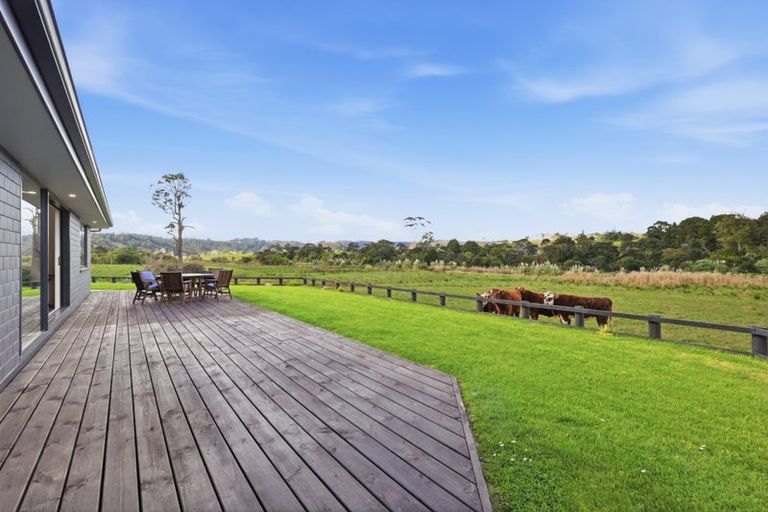 Photo of property in 49 Kanohi Road, Kaukapakapa, 0873