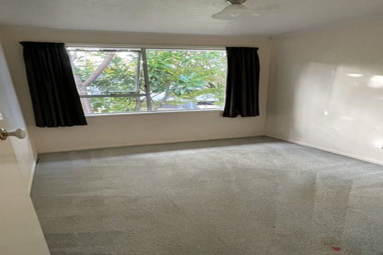 Photo of property in 7 Celeste Place, Totara Vale, Auckland, 0627