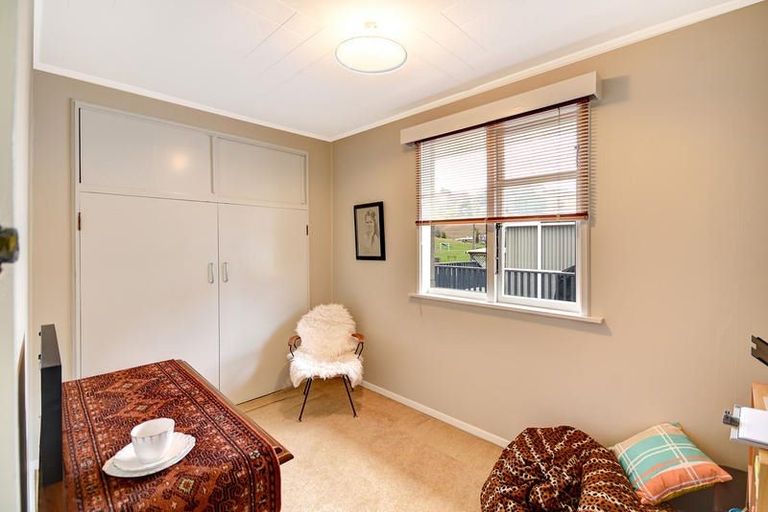 Photo of property in 3 Elwyn Crescent, Green Island, Dunedin, 9018