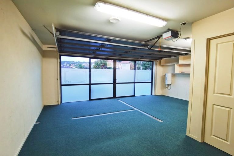 Photo of property in 213 Kilkenny Drive, East Tamaki Heights, Auckland, 2016