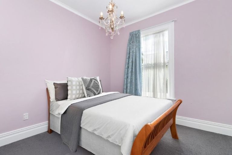 Photo of property in 16 Stapletons Road, Richmond, Christchurch, 8013