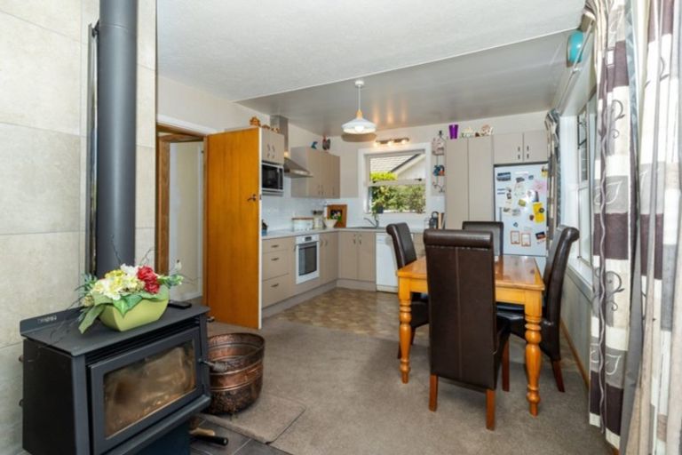 Photo of property in 33 Boston Avenue, Hornby, Christchurch, 8042