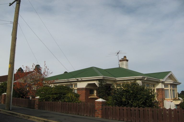 Photo of property in 10 Farquharson Street, Opoho, Dunedin, 9010