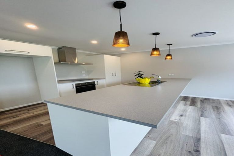 Photo of property in 909 State Highway 2, Opaki, Masterton, 5881