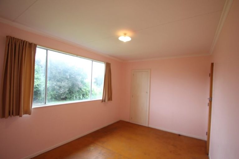 Photo of property in 54 Hunter Street, Edendale, 9825