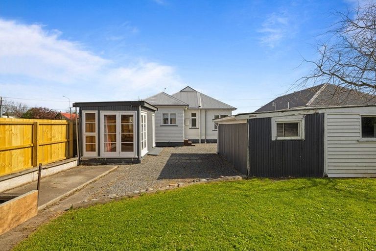 Photo of property in 140 Hills Road, Edgeware, Christchurch, 8013