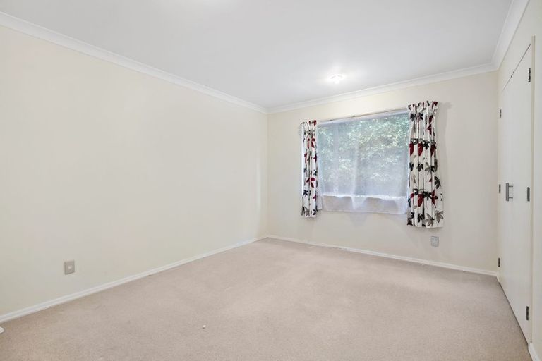 Photo of property in 46 Bronzewing Terrace, Unsworth Heights, Auckland, 0632