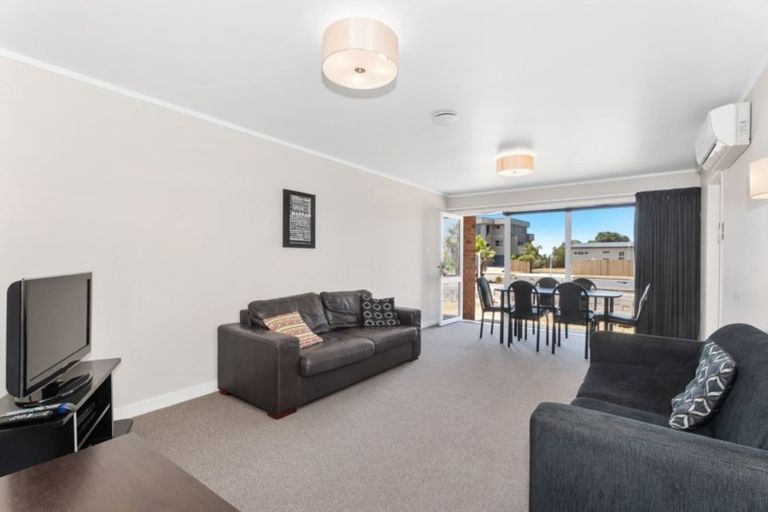 Photo of property in 82 Bream Bay Drive, Ruakaka, 0116