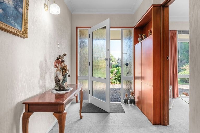 Photo of property in 10 Delamare Road, St Andrews, Hamilton, 3200