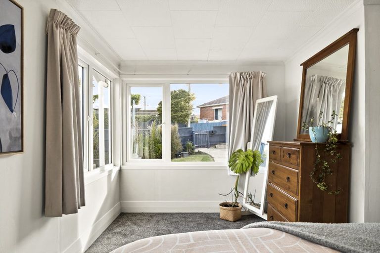 Photo of property in 63 English Avenue, Mornington, Dunedin, 9011