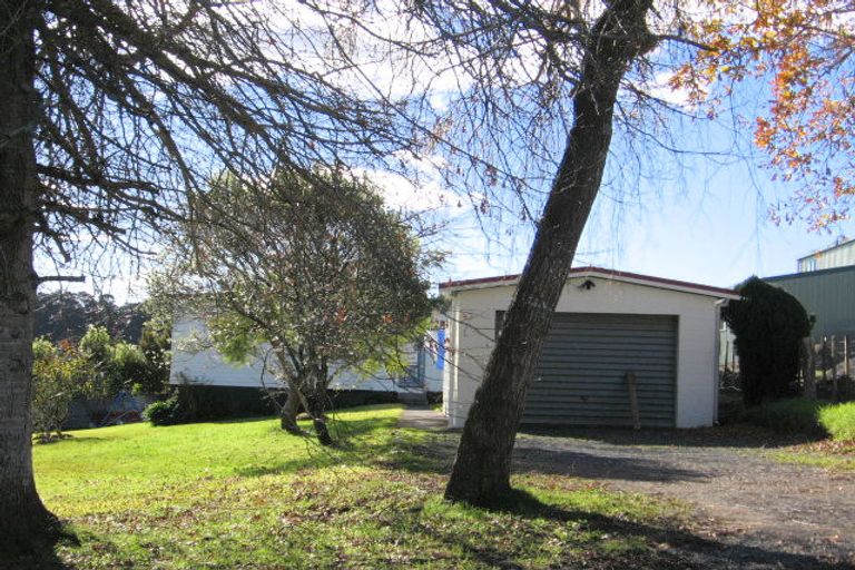 Photo of property in 79 Yorke Road, Haruru, 0204