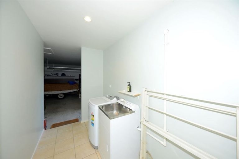 Photo of property in 22 Sutton Place, Dallington, Christchurch, 8061