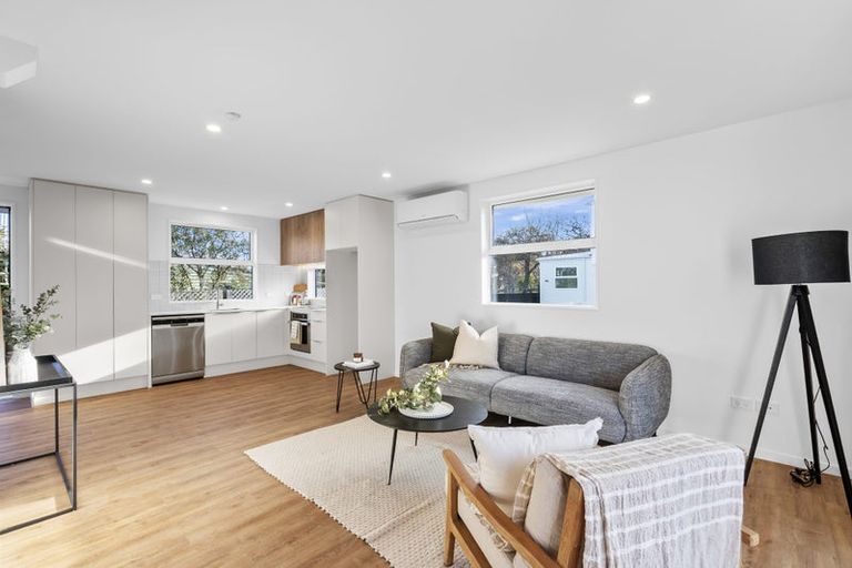 Photo of property in 2/124 Lonsdale Street, New Brighton, Christchurch, 8083