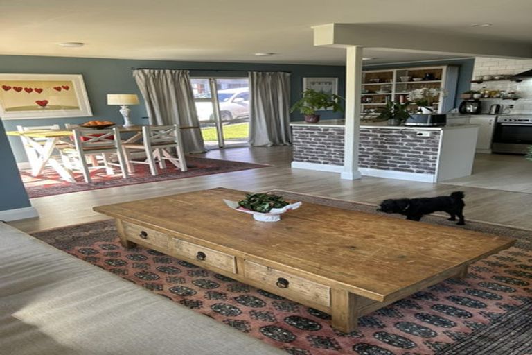 Photo of property in 52 Amorino Drive, Red Beach, 0932