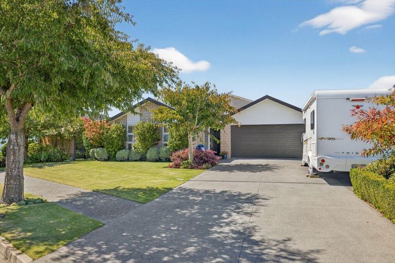 Photo of property in 12 Amy Place, Rangiora, 7400