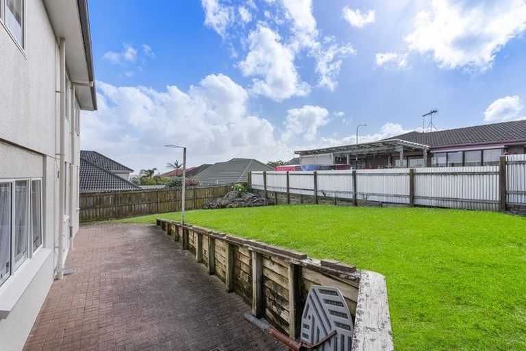 Photo of property in 19 Belgate Place, Somerville, Auckland, 2014