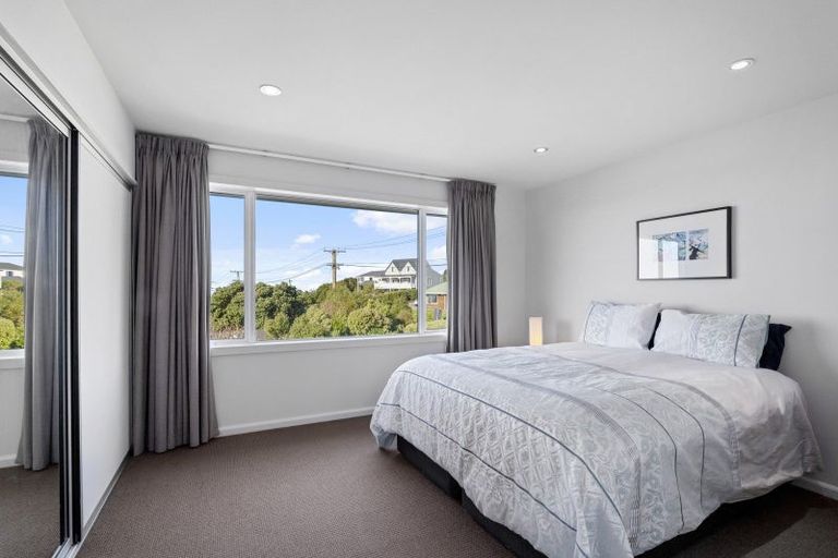 Photo of property in 3 Belleview Terrace, Mount Pleasant, Christchurch, 8081