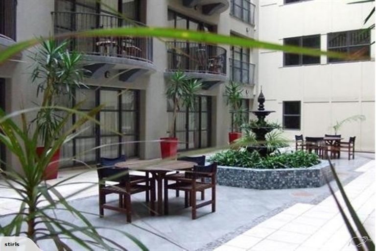 Photo of property in Atrium Towers, 4q/154 The Terrace, Wellington Central, Wellington, 6011