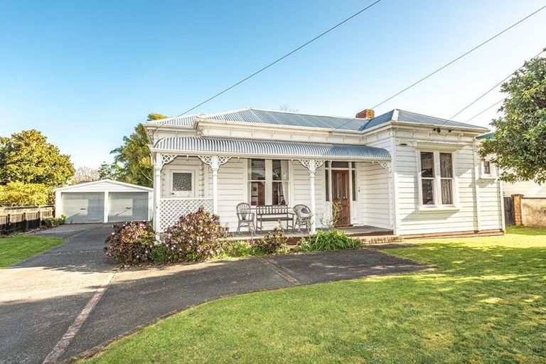 Photo of property in 5 Argyle Street, Whanganui, 4500