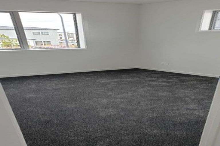 Photo of property in 21 Kabardin Street, Karaka, Papakura, 2113