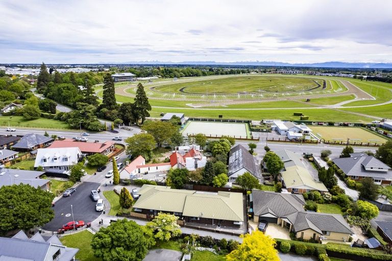 Photo of property in 1/5 Chokebore Place, Sockburn, Christchurch, 8042