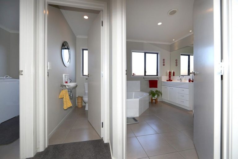 Photo of property in 12 Inglis Place, Mahora, Hastings, 4120