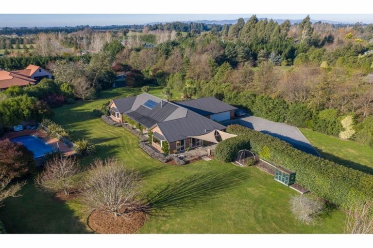 Photo of property in 14 Faith Place, West Melton, Christchurch, 7675