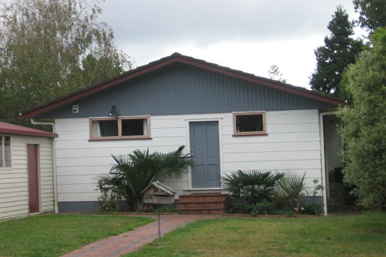 Photo of property in 21 The Grove, Titirangi, Auckland, 0604