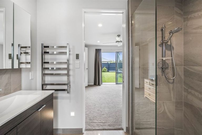 Photo of property in 6 Wallace Crescent, Prebbleton, 7604