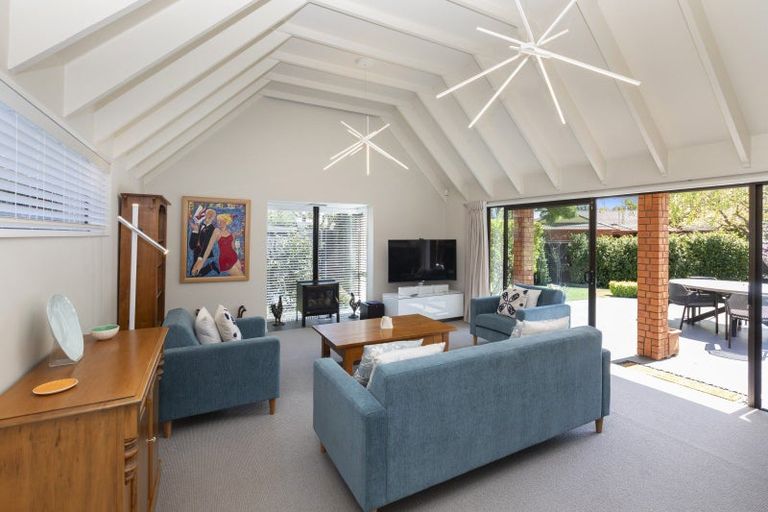 Photo of property in 7 Tripp Place, Ilam, Christchurch, 8041