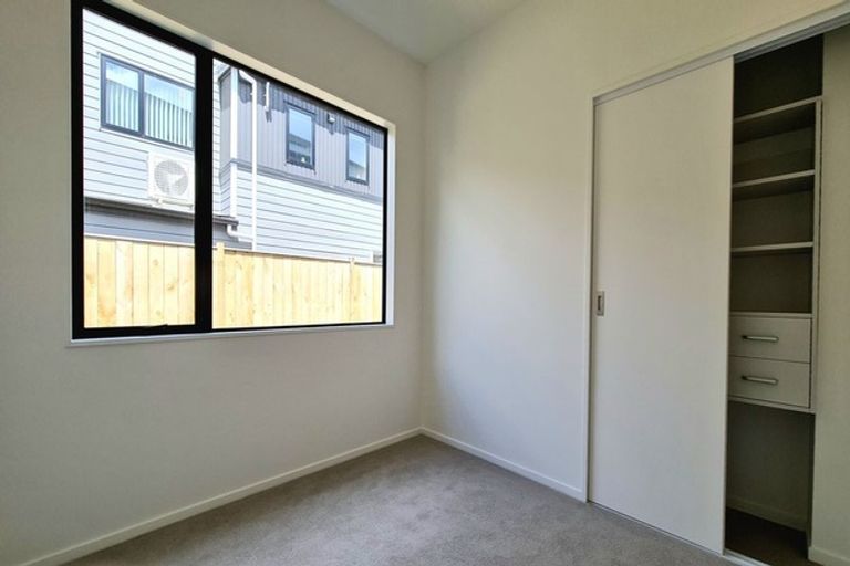 Photo of property in 20b Crestview Rise, Papakura, 2110