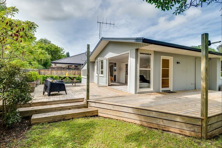 Photo of property in 12 Von Dadelszen Place, Havelock North, 4130