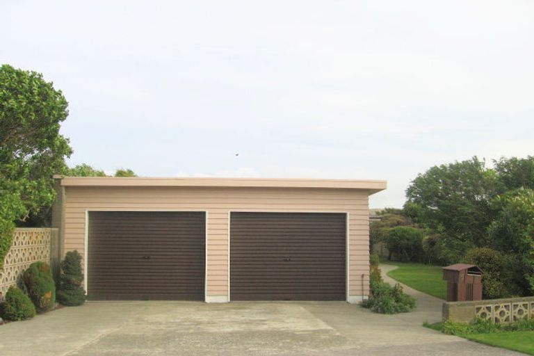 Photo of property in 5 Walker Avenue, Paremata, Porirua, 5026