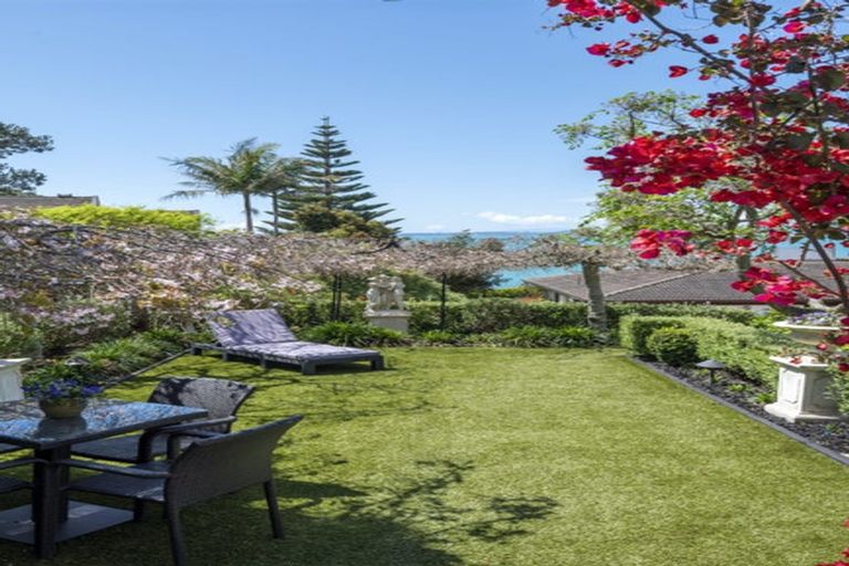 Photo of property in 16a Burford Place, Mellons Bay, Auckland, 2014