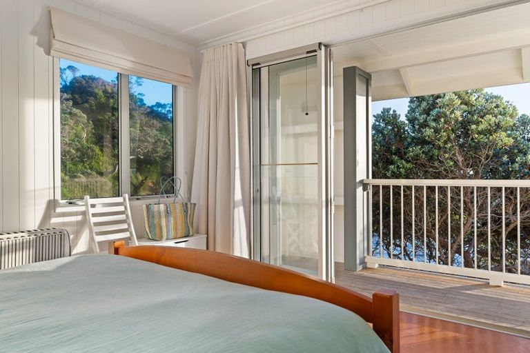 Photo of property in 350 Mcauslin Road, Whananaki, Hikurangi, 0181