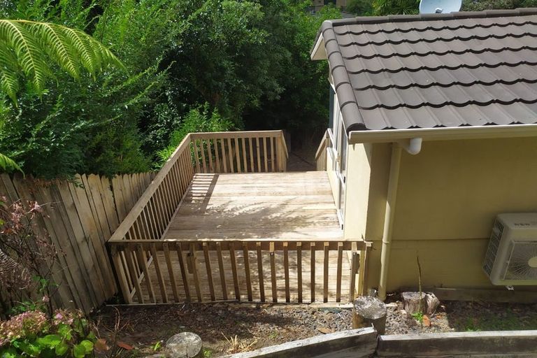 Photo of property in 9 Ryehill Close, New Lynn, Auckland, 0600