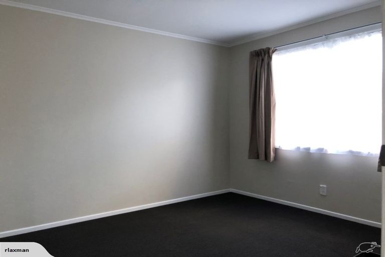 Photo of property in 496 Don Buck Road, Massey, Auckland, 0614