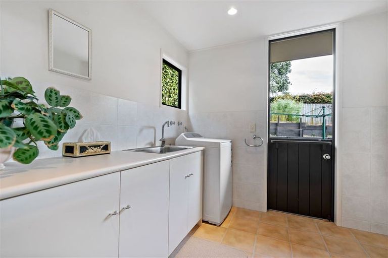 Photo of property in 7 Eynsham Court, Dannemora, Auckland, 2016