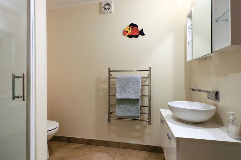 Photo of property in 19 Muritai Crescent, Havelock North, 4130