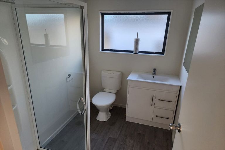 Photo of property in 12 Buckingham Crescent, Manukau, Auckland, 2025