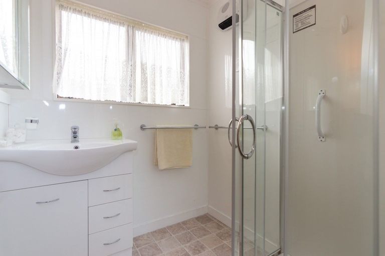 Photo of property in 55b Chatsworth Place, Highbury, Palmerston North, 4412