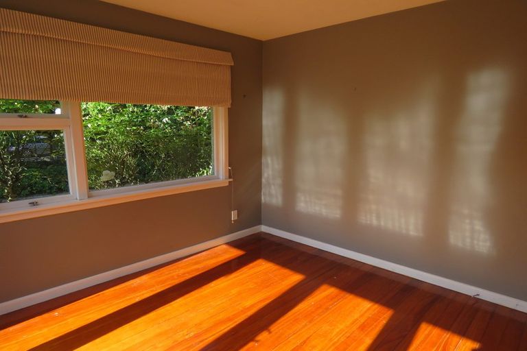 Photo of property in 9 Burnside Crescent, Burnside, Christchurch, 8053