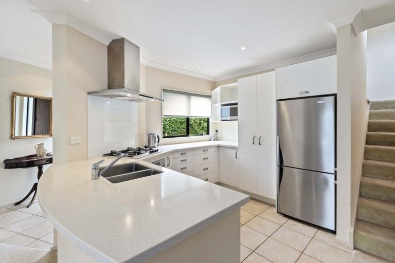 Photo of property in 5 Acklam Avenue, Otumoetai, Tauranga, 3110