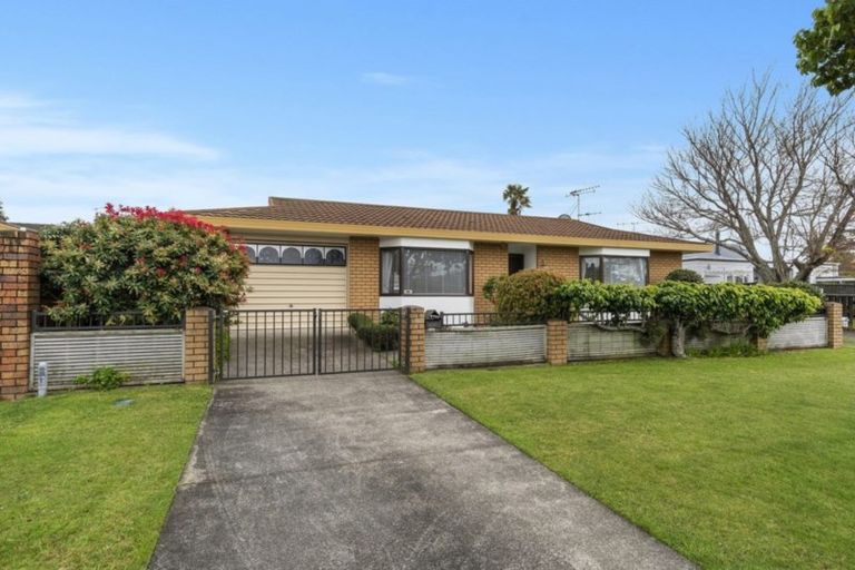 Photo of property in 493c Devonport Road, Tauranga South, Tauranga, 3112