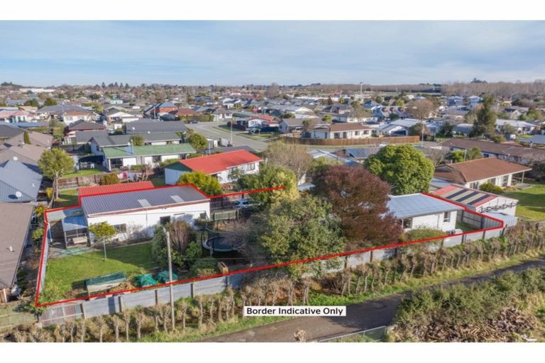 Photo of property in 10b Burnridge Place, Belfast, Christchurch, 8051