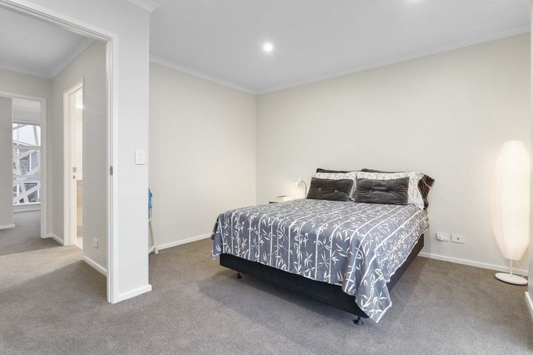 Photo of property in 25 Spotted Dove Road, Hobsonville, Auckland, 0616